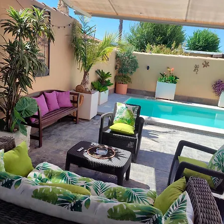 Holiday home Con Piscina Privada Y Jardin Familias Y Parejas